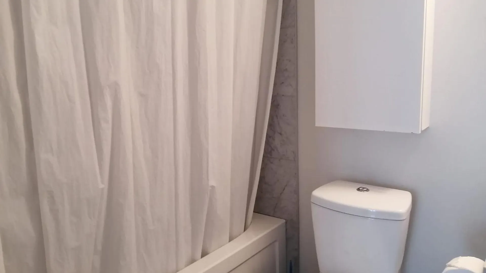Above Clouds 3 Bedroom Condo Downtown Toronto