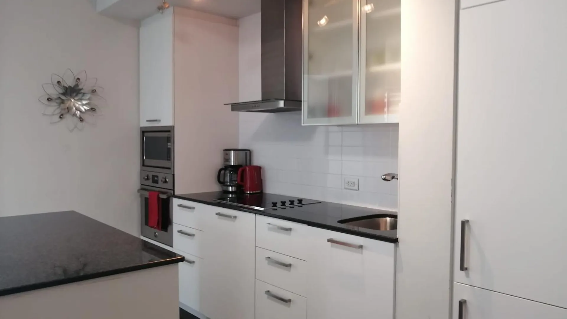 Above Clouds 3 Bedroom Condo Downtown Toronto 0*,  Canada