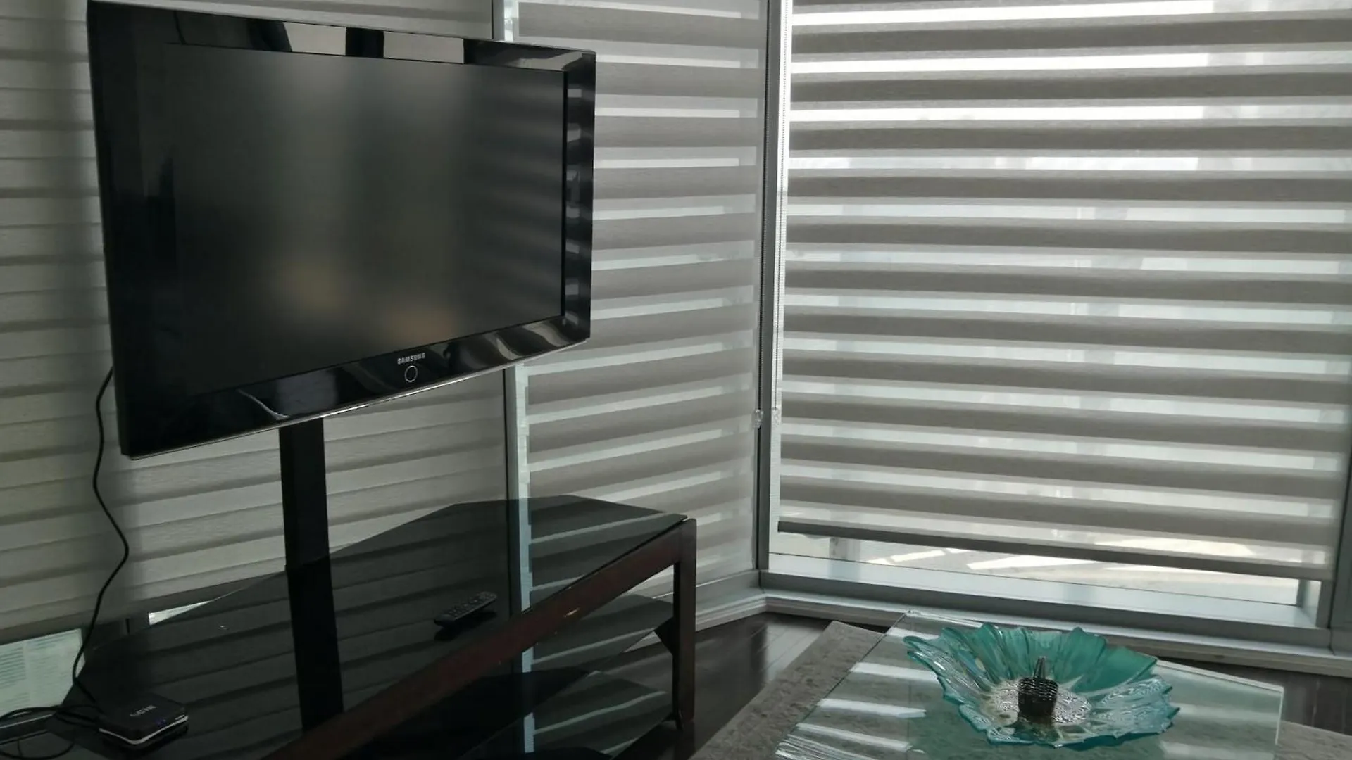 Above Clouds 3 Bedroom Condo Downtown Toronto